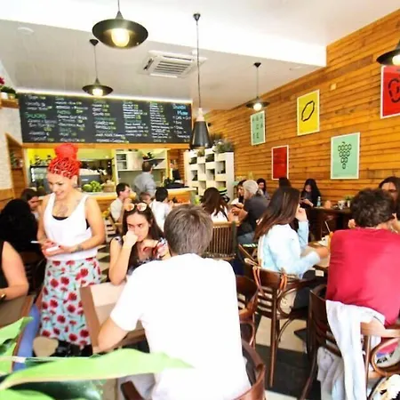 אכסניה We F Tourists *