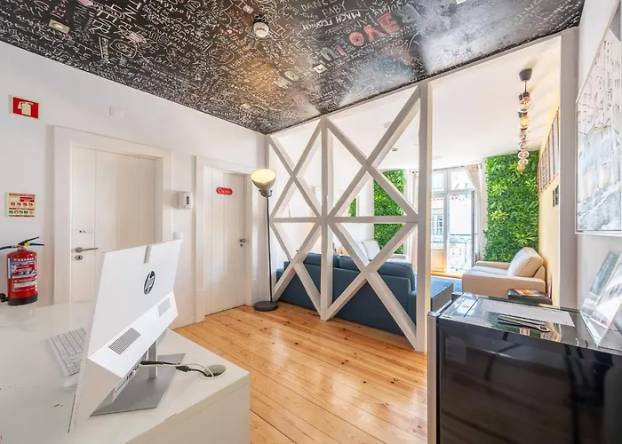 We F Tourists Lisboa